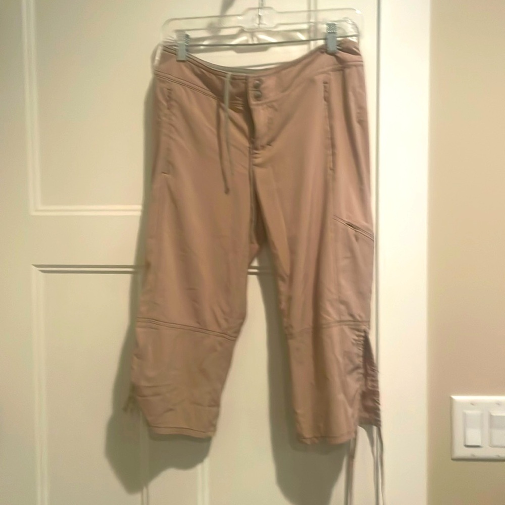GUC Athleta crop pants
